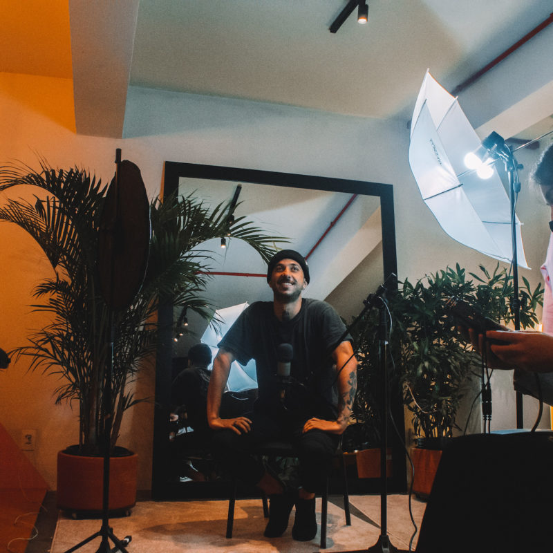 vini ribeiro em Hello Mídia e a Arte da Expressão: Uma Parceria com o Vini Ribeiro @oviniribeiro vini ribeiro no Hello Mídia