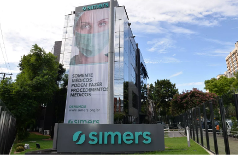 svg+xml;charset=utf em Hello Marketing B2B e SaaS svg+xml;charset=utf no Hello Mídia